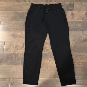 Lululemon on the fly pants